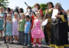 Deel je mooiste jeugdherinneringen en kinderliedjes in Houtfestival-project Mama Tori Mooiste liedjes uit onze kindertijd tijdens vertelvoorstelling Mama Tori