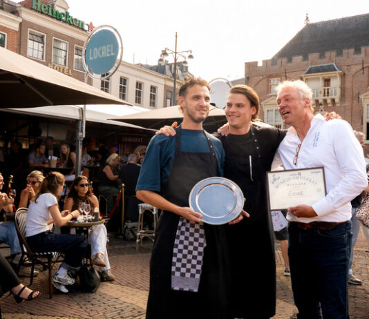 Locael wint wine2b Smulpaap tijdens 32e Haarlem Culinair