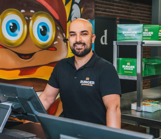 Sappige burgers en crunchy sides: Burger Business opent de deuren in de Generaal Cronjéstraat