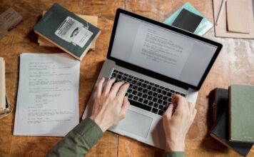 Nieuw schrijftalent aan het woord tijdens de Haarlemse debutantenavond Photo by Ron Lach on Pexels