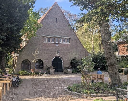 Ontdek de magie van het najaar tijdens een poëtische ochtend in Bloemendaal