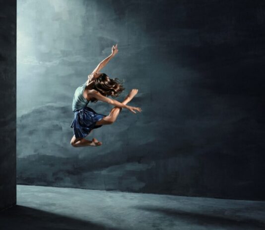 Introdans brengt vier krachtige danspremières naar de Stadsschouwburg ENERGY ©Introdans. Fotografie: Pieter Henket.