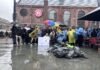 Bedrijfsleven maakt onze regio flink schoner tijdens Kennemer Cleanup Day De deelnemers van de Kennemer Cleanup Day met hun verzamelde afval.