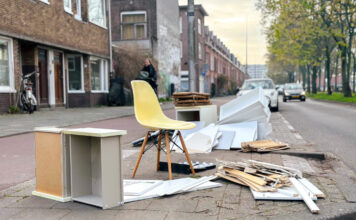 Waarom meteen naar de winkel? Tweedehands meubels verdienen een eerlijke kans in huis Afgedankte meubels. Foto credit Kenniscentrum Duurzaam Leven.