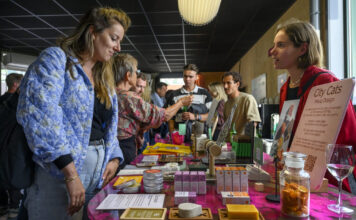 Historische Vleeshal op de Grote Markt ruim twee maanden lang het decor voor Circulaire Pop-up PopUp Circulariteit. Fotografie: Bart Homburg.